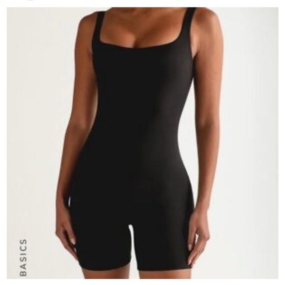 My Outfit Online Black Square Neck Romper Stretchy Cotton Sz L Athleisure Basic - Picture 1 of 11